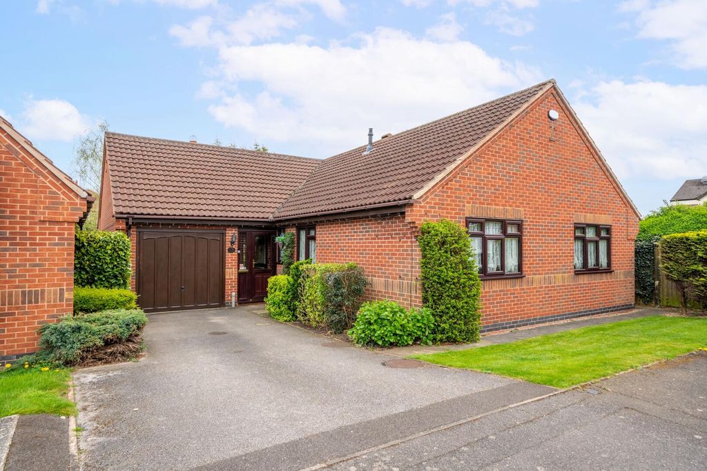 Property photo 1 of 14 Front (Exterior)