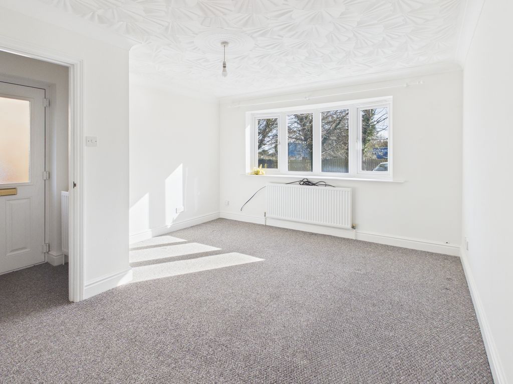 Property photo 3 of 10 Cam02519G0-Pr0393-Still003