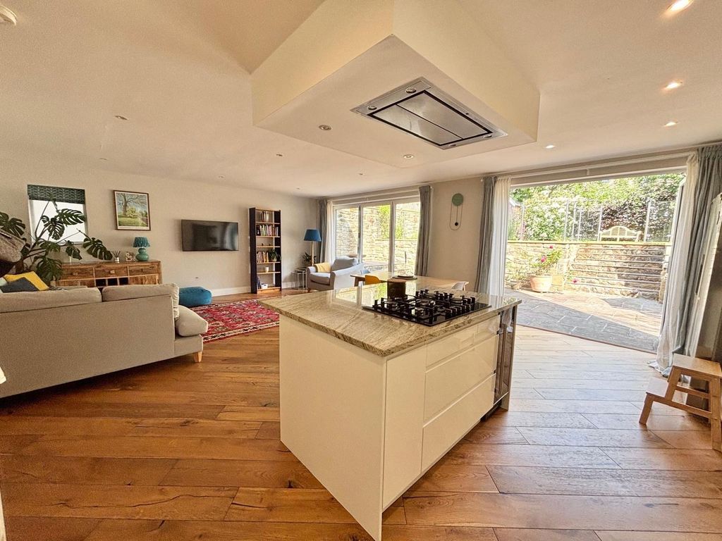 Property photo 2 of 35 Picture No. 68