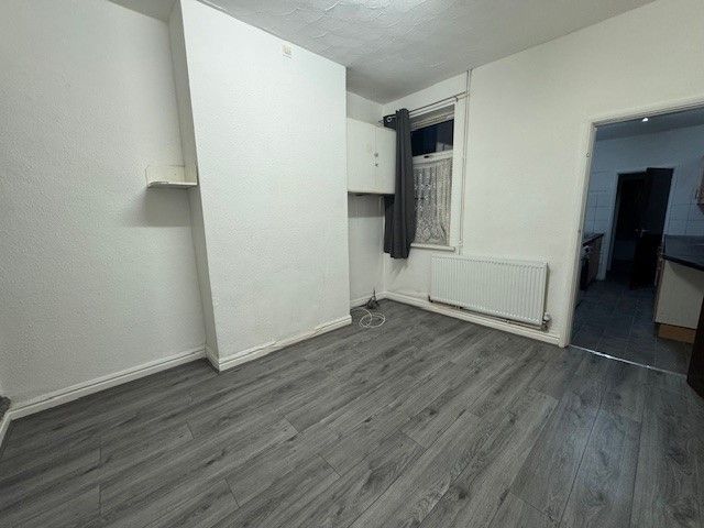 Property photo 2 of 13 Image