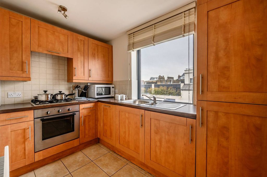 Property photo 1 of 6