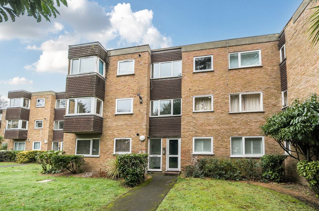 Property photo 1 of 17 1401988-7-6970F35...