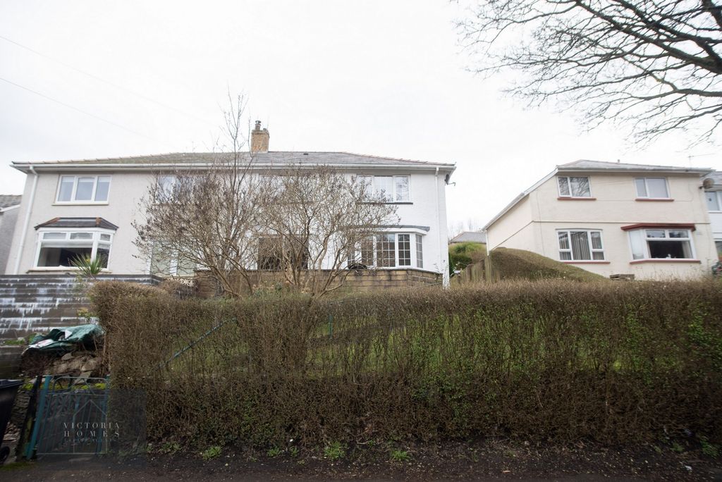 Property photo 3 of 49 Photo 3