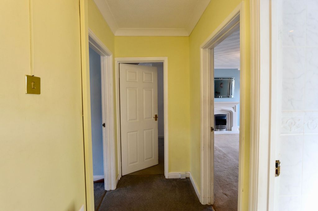 Additional image 6 of 4 bed semi-detached house for saleHighfield Crescent, Pontllanfraith NP12