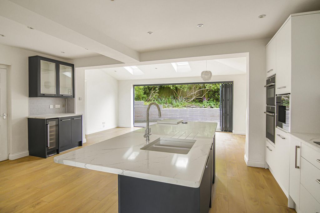 Property photo 2 of 37 Kitchen