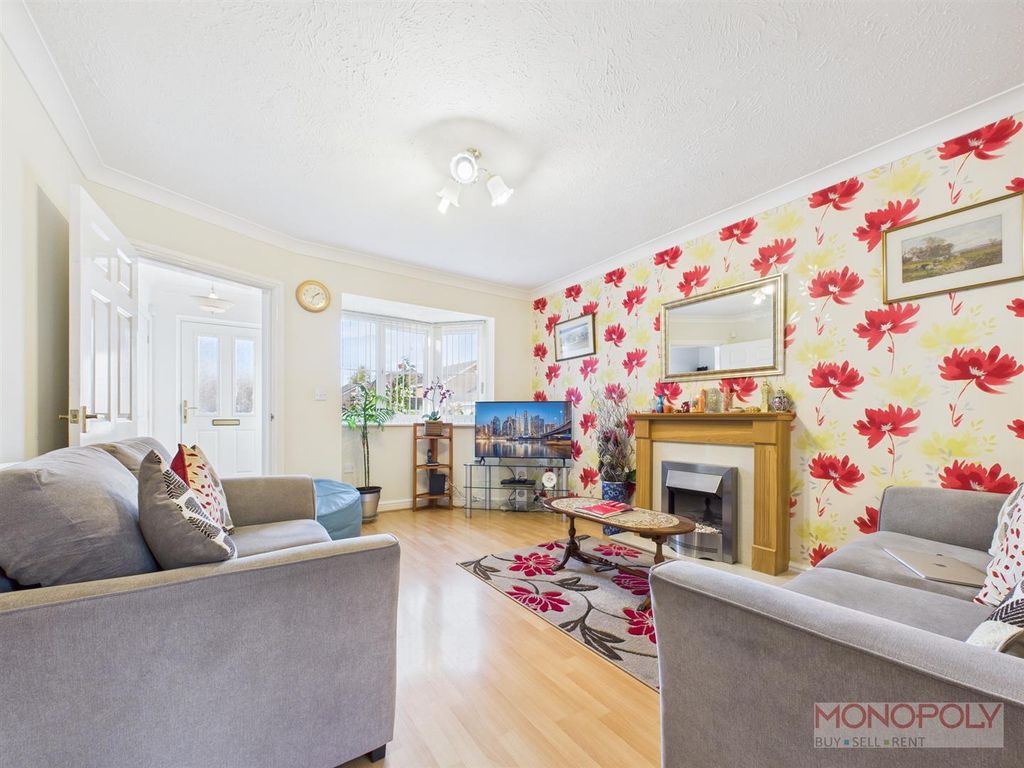 Property photo 3 of 20 Cam04439G0-Pr0170-Still008.Jpg