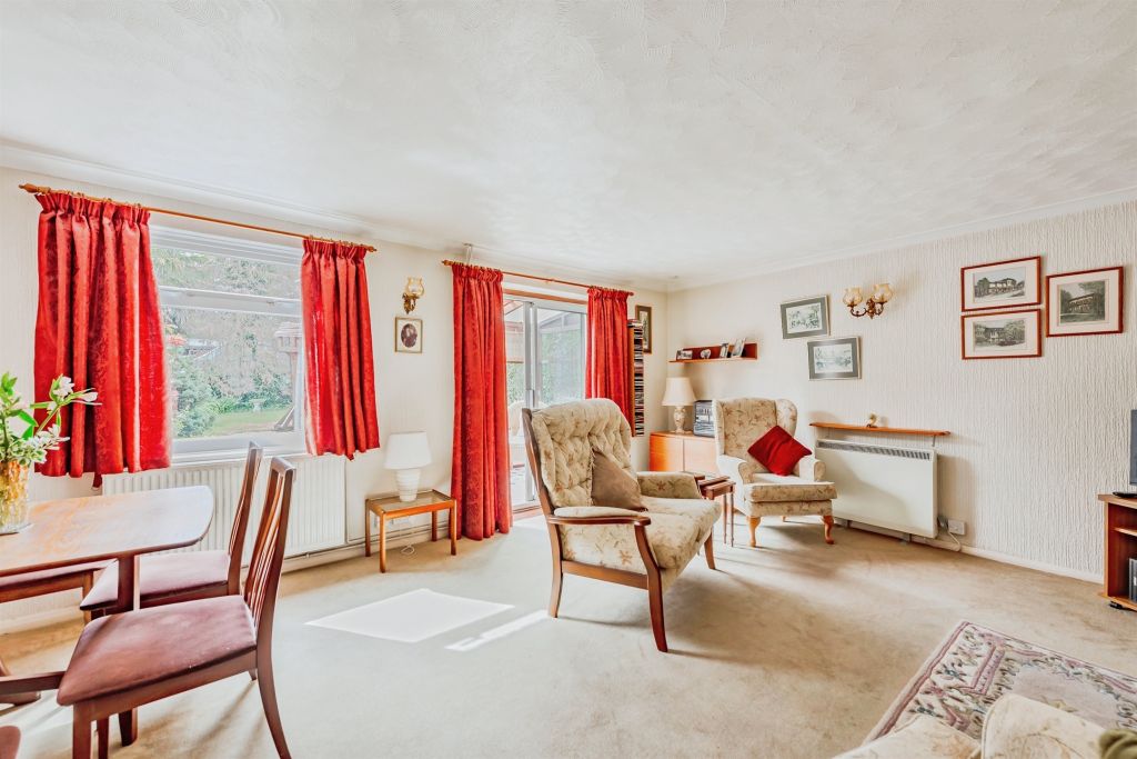 Property photo 2 of 14