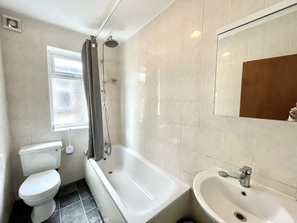 Property photo 3 of 14 Gallery