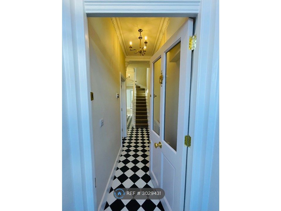 Property photo 1 of 35