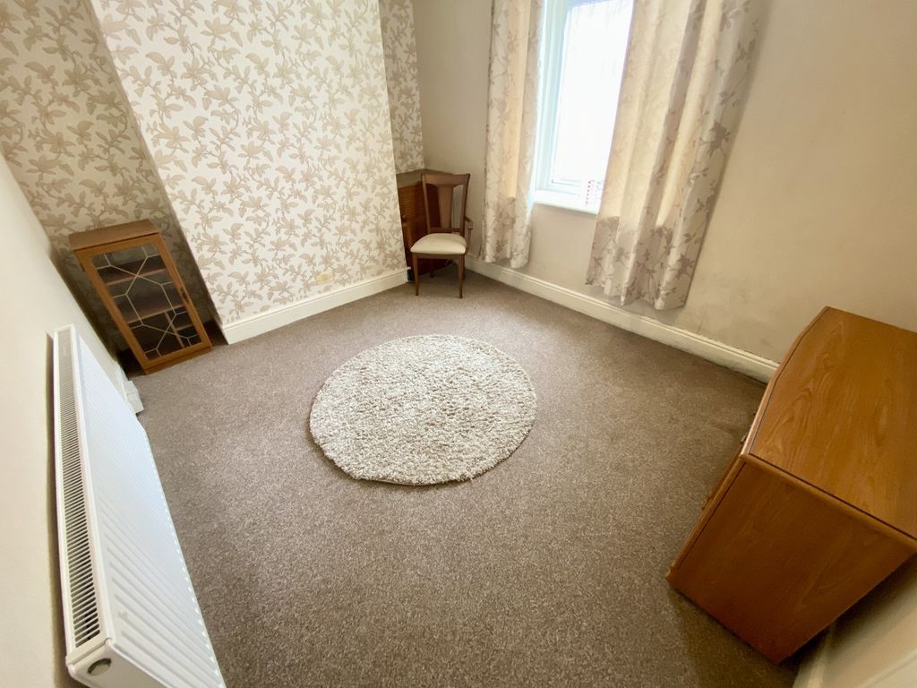 Property photo 3 of 12 Dining Room