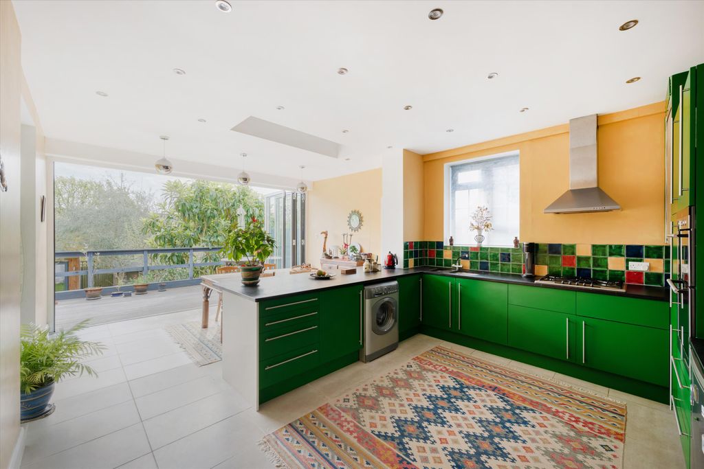 Property photo 1 of 15 Image