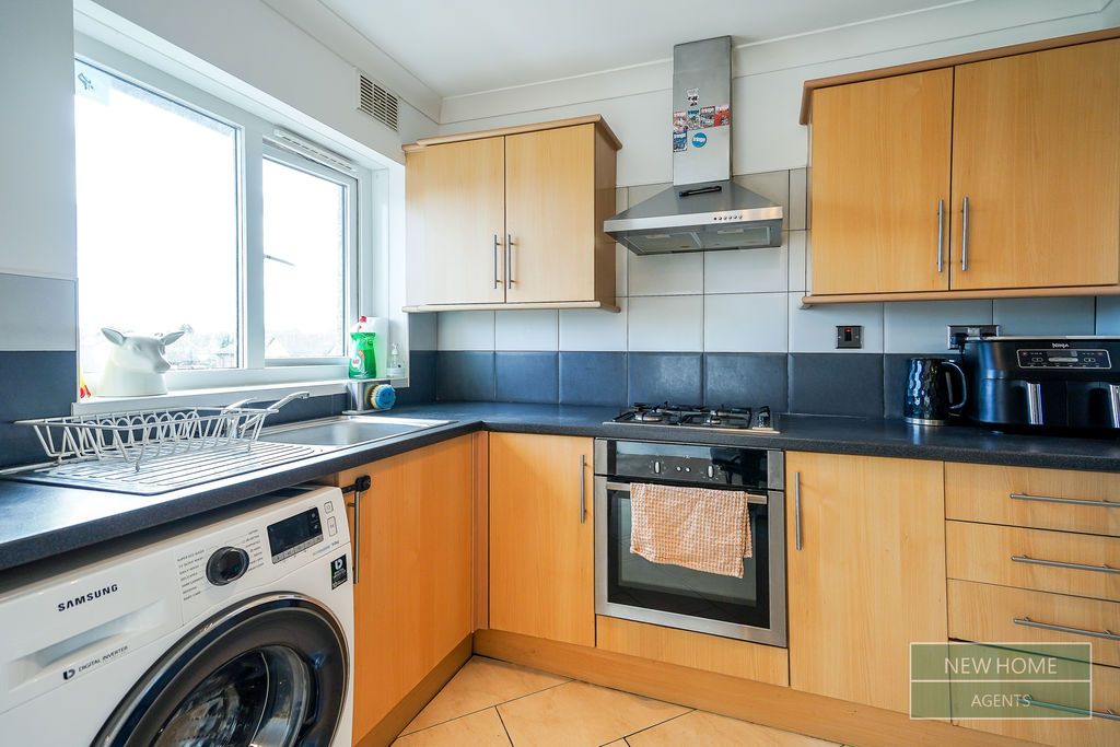 Property photo 3 of 15 Photo 11