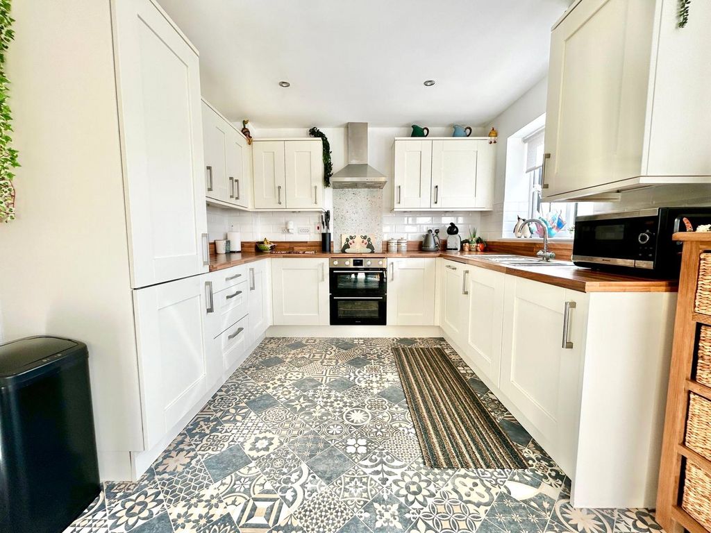 Property photo 2 of 14 Picture No. 07