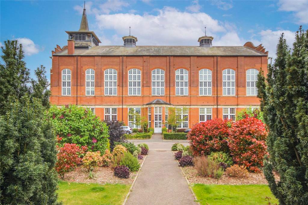 Property photo 1 of 8 Exterior