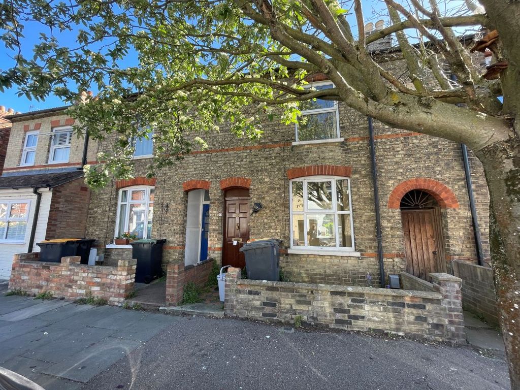 Property photo 1 of 16