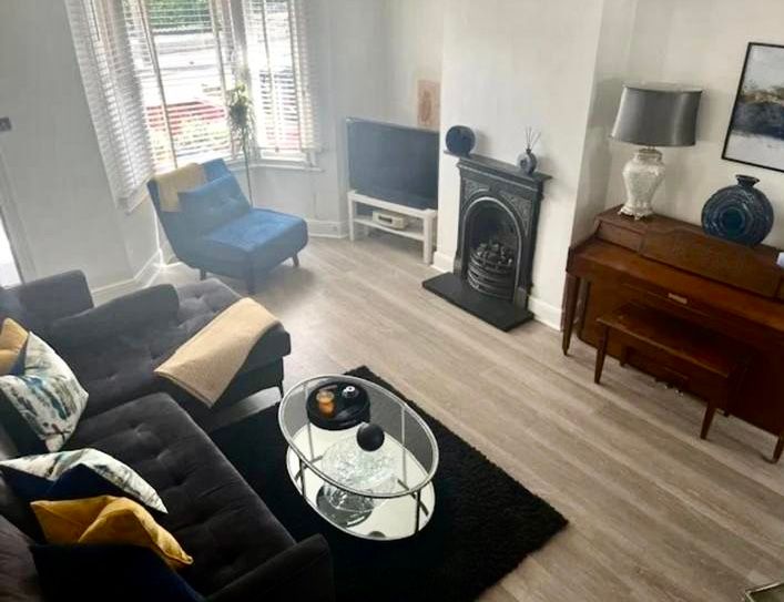 Property photo 2 of 12 Photo 2