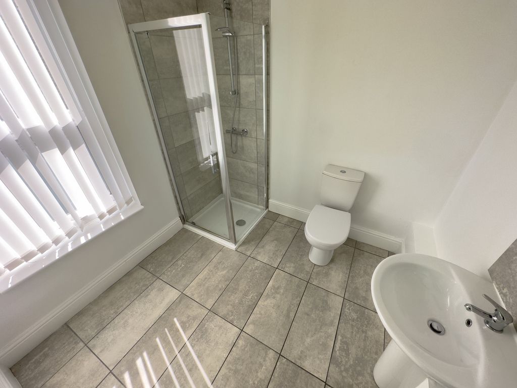 Property photo 2 of 7 5