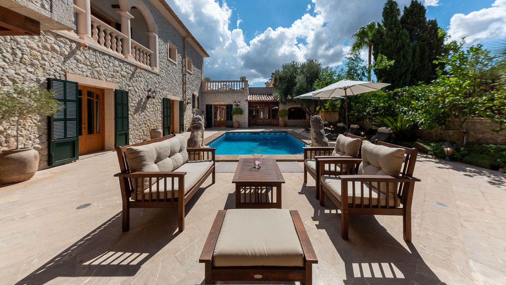 Property photo 2 of 34 75219 Small-20.Jpg