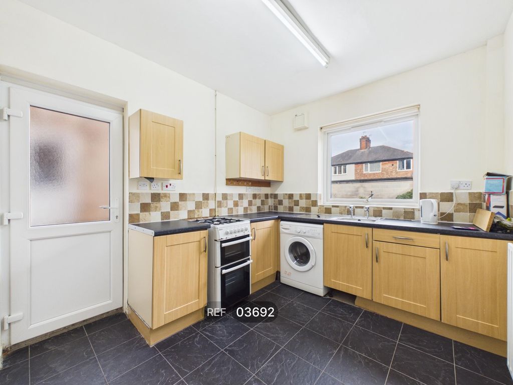 Property photo 2 of 15 Kitchen