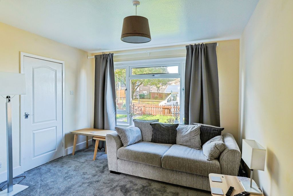 Property photo 2 of 17 Photo