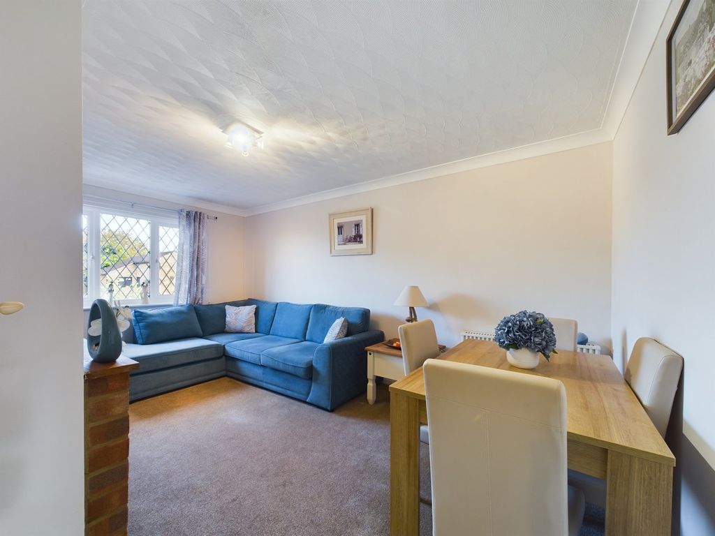 Property photo 3 of 9