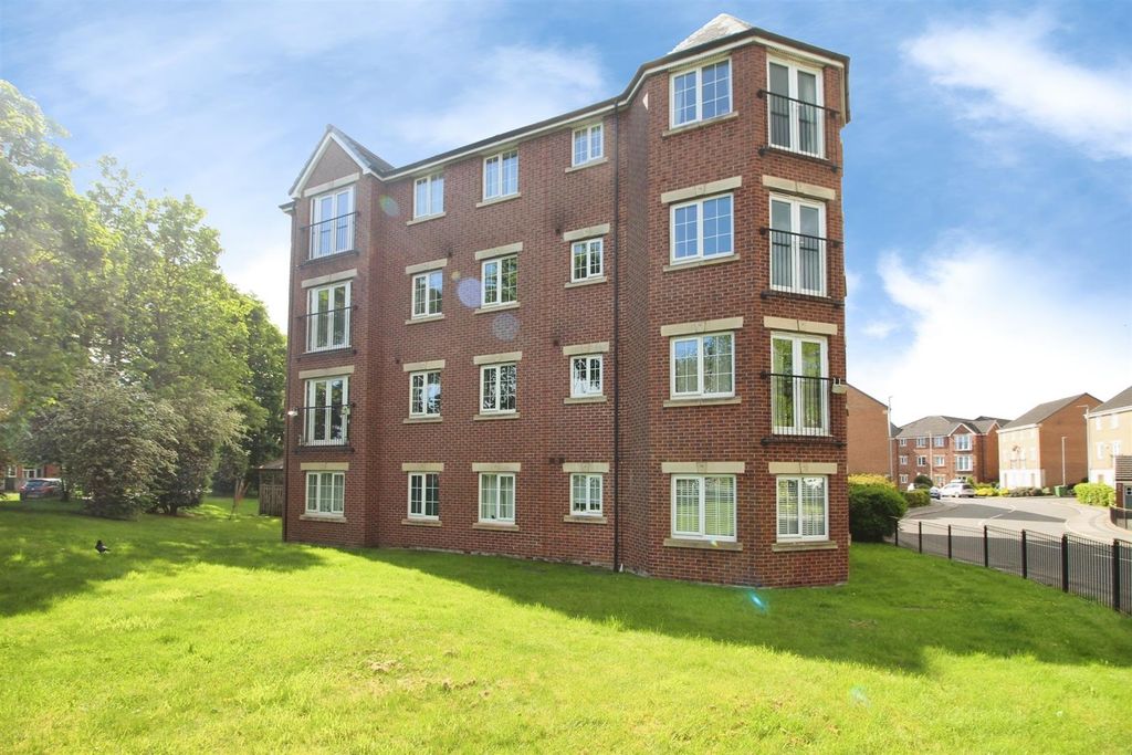 Property photo 1 of 11