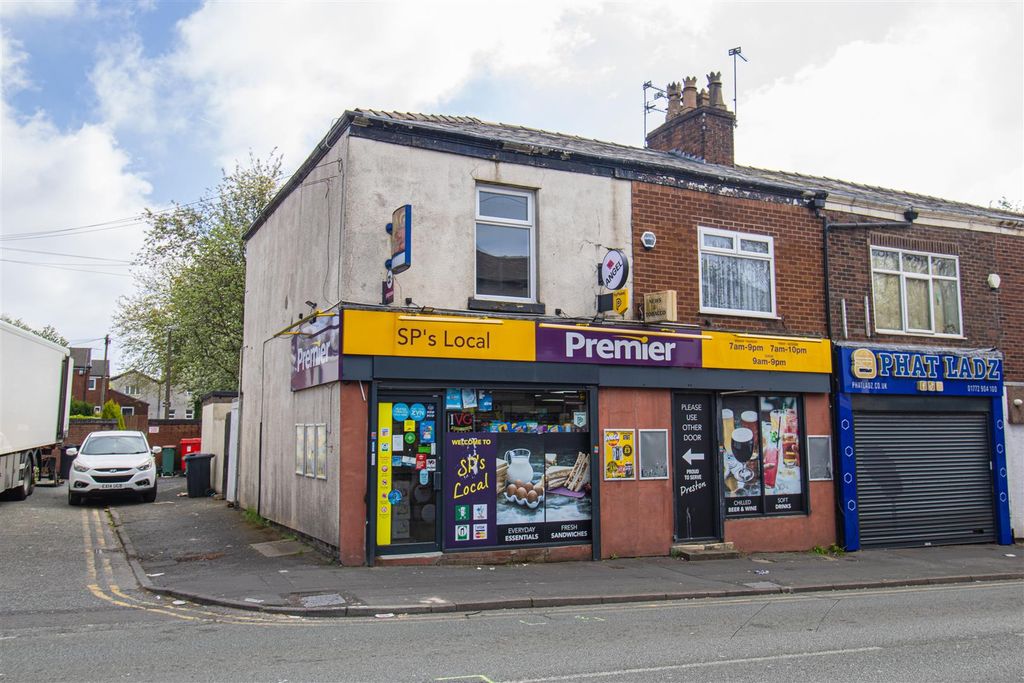 Property photo 1 of 5 Front