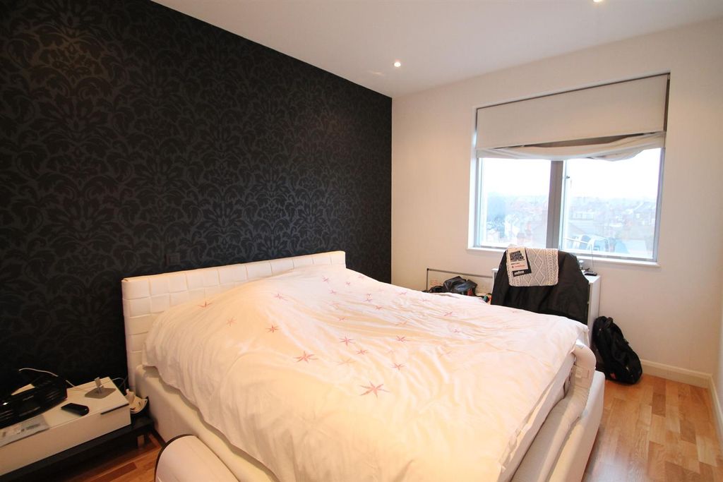 Property photo 3 of 5