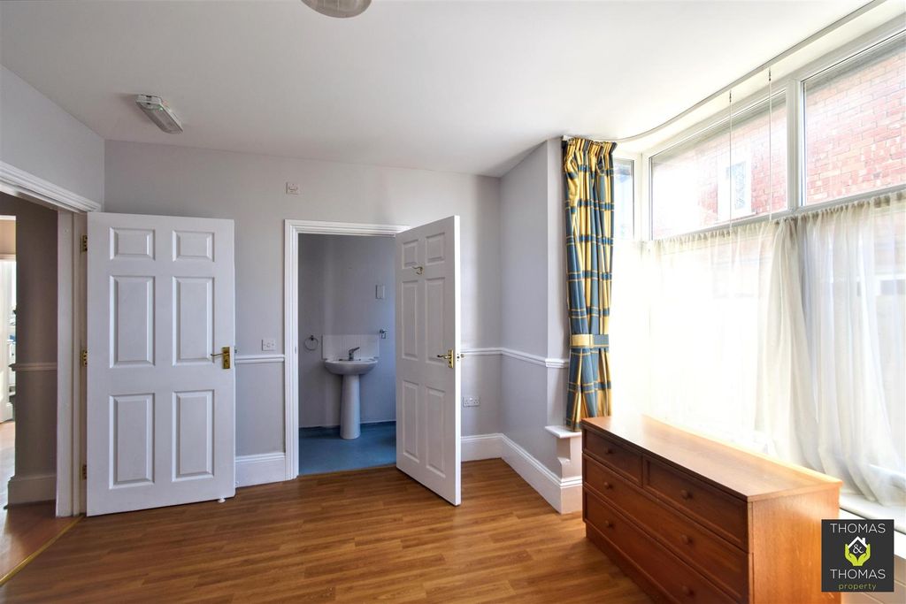 Additional image 14 of 6 bed detached house to rentLinden Road, Gloucester GL1