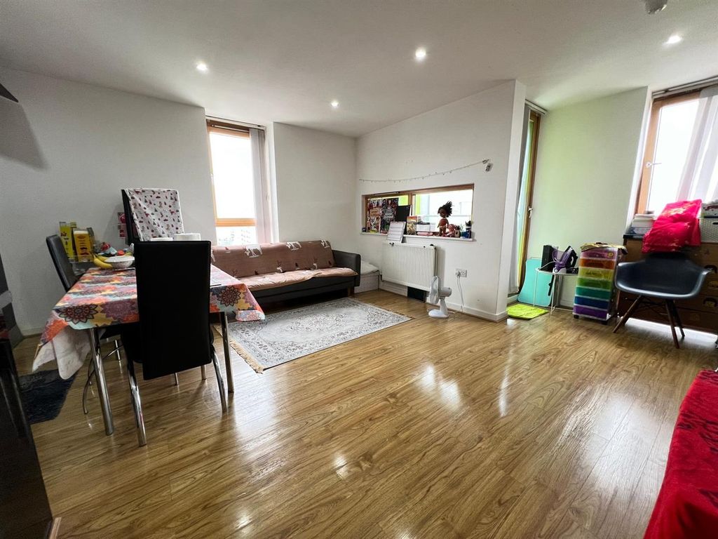 Property photo 2 of 10 02.Jpg