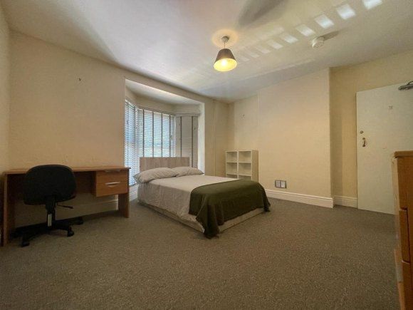 Property photo 3 of 8 7927563.Jpg