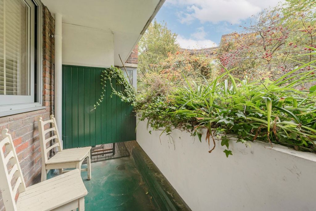 Property photo 3 of 8