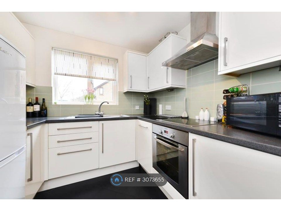 Property photo 3 of 12 Separate Kitchen