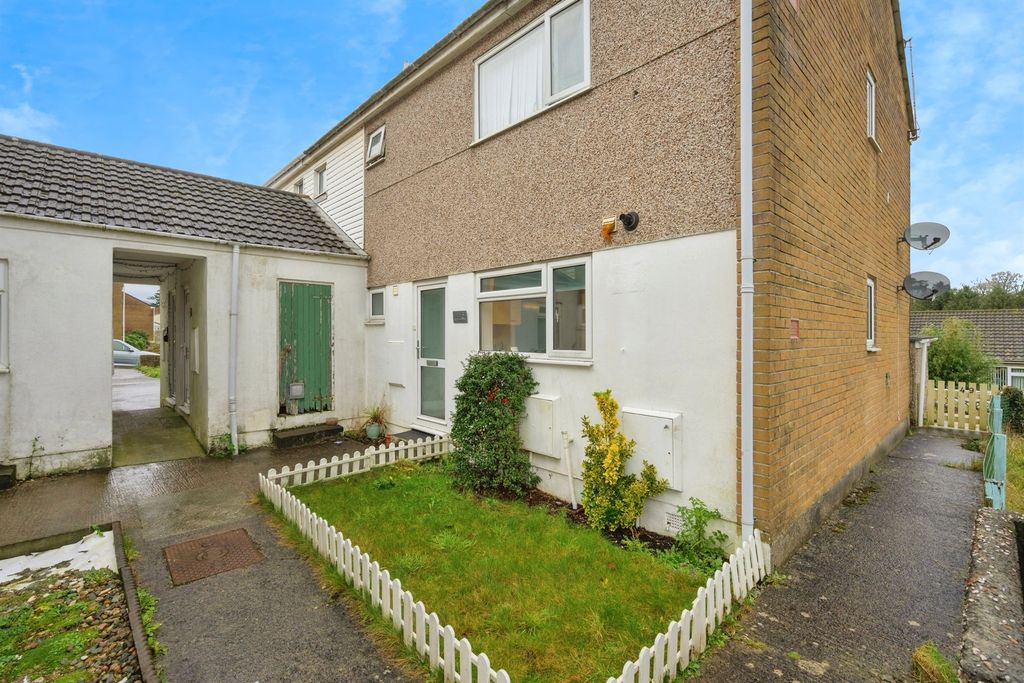 Property photo 1 of 26