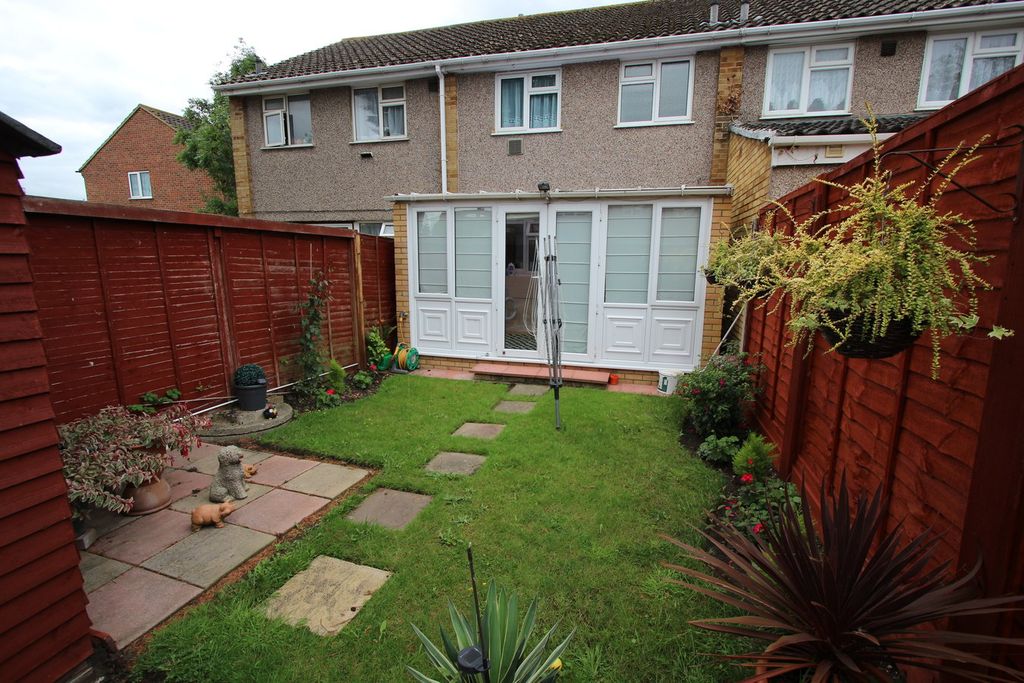 Property photo 2 of 9