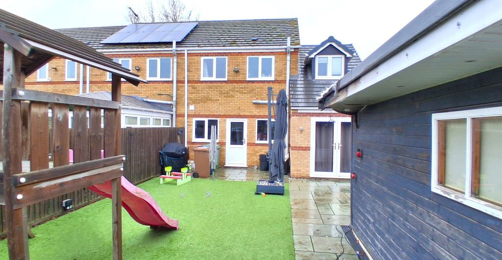 Property photo 2 of 4