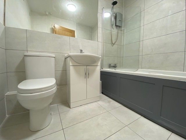 Property photo 2 of 7 Balcony