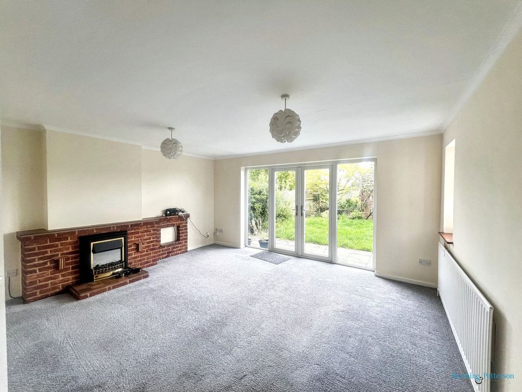 Property photo 3 of 20