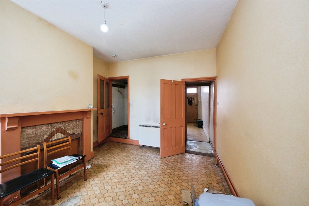 Property photo 3 of 20