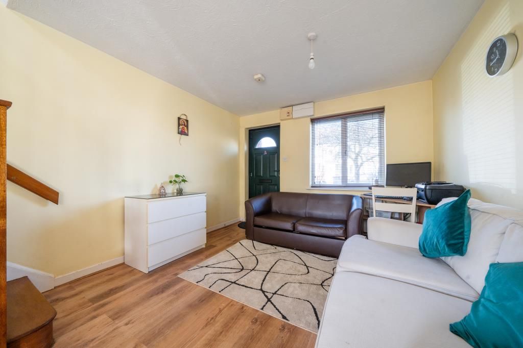 Property photo 3 of 16 Reception