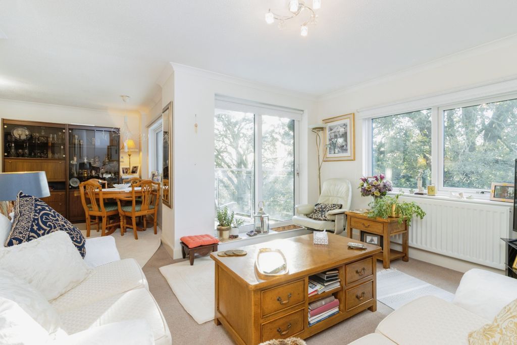 Property photo 1 of 17 Photography