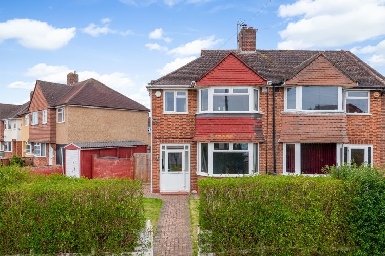 Property photo 1 of 9 219535