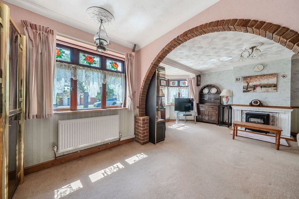 Property photo 3 of 25