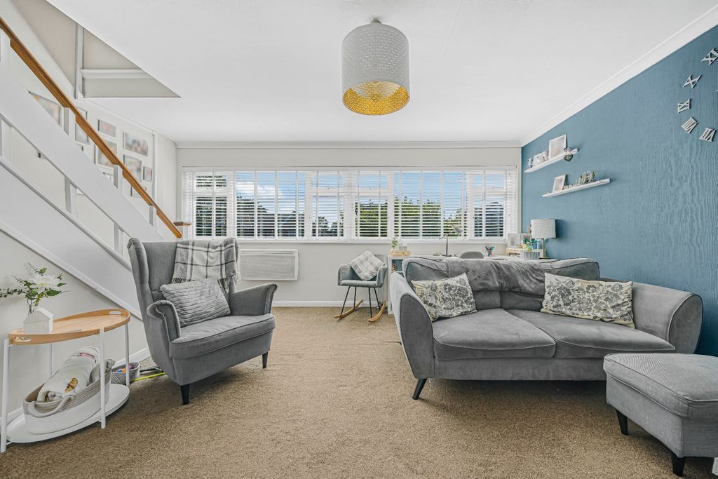 Property photo 3 of 14 5172822