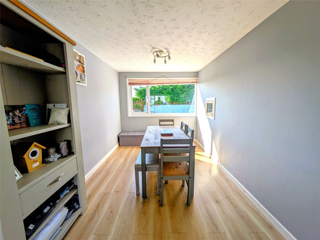 Property photo 3 of 19 Picture No. 18