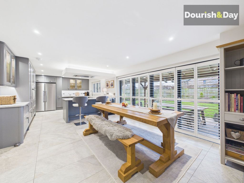 Property photo 2 of 43 Kitchen &amp; Dining Area