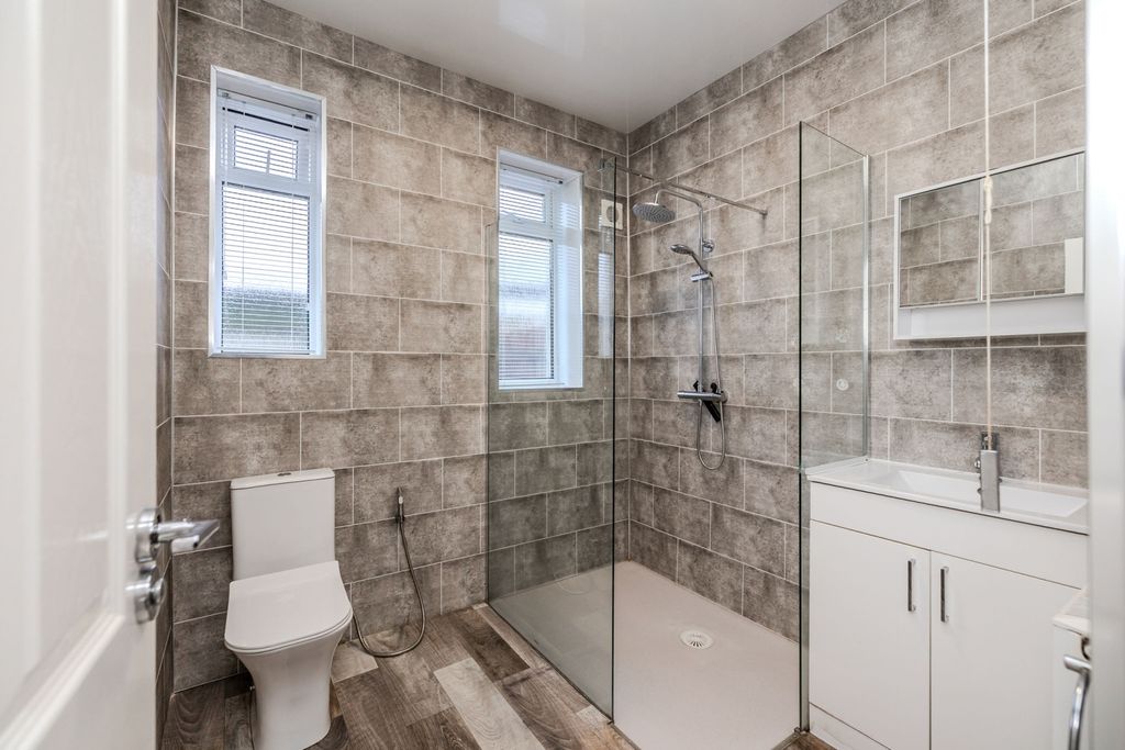 Property photo 3 of 20 B.Sho