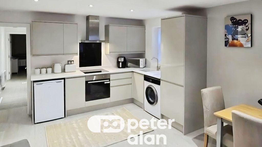 Property photo 2 of 10 Image