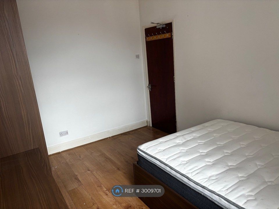 Property photo 2 of 3