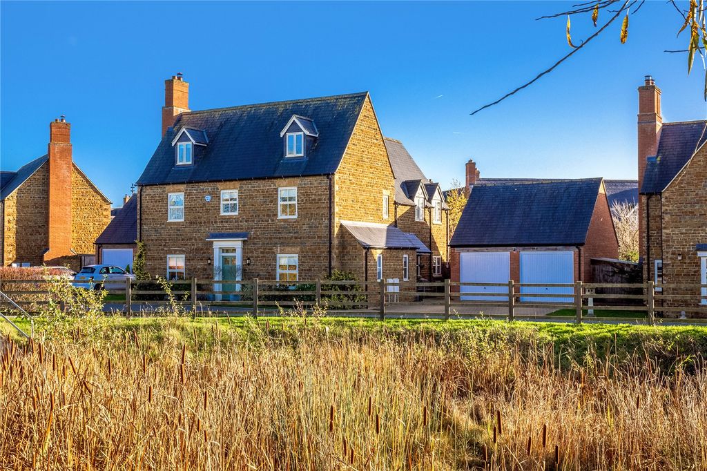 Property photo 1 of 22 Picture No. 02